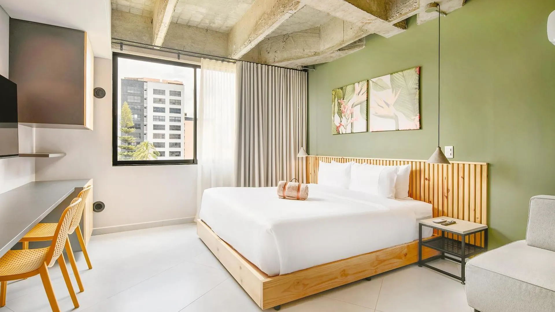Hotel Firenze Lofts Medellín 4*,  Colombia