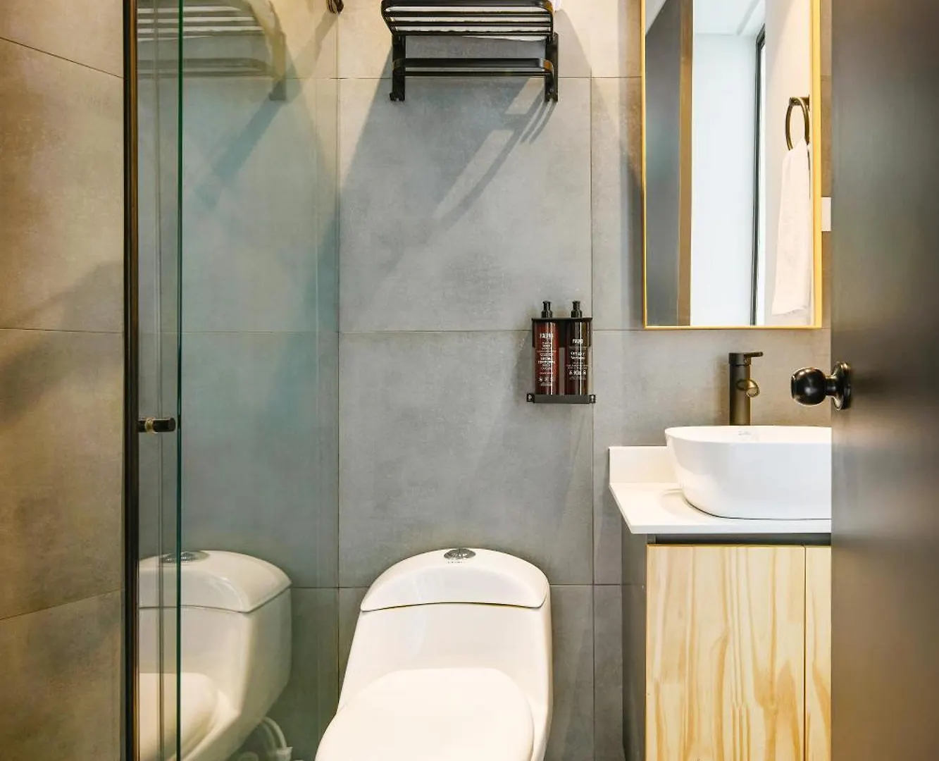 ****  Hotel Firenze Lofts Medellín Colombia